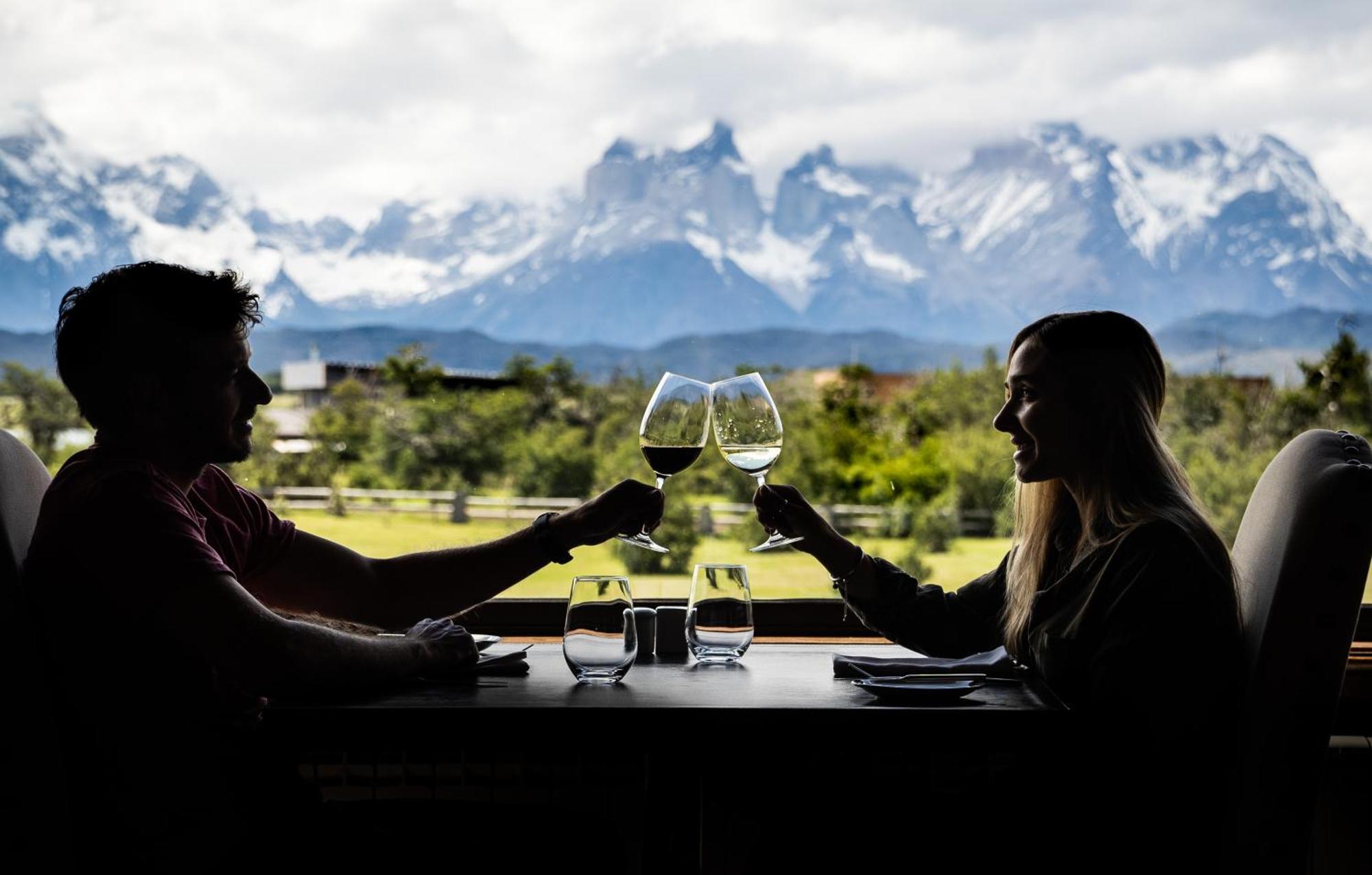 Rio Serrano Hotel + Spa Torres del Paine National Park Екстер'єр фото