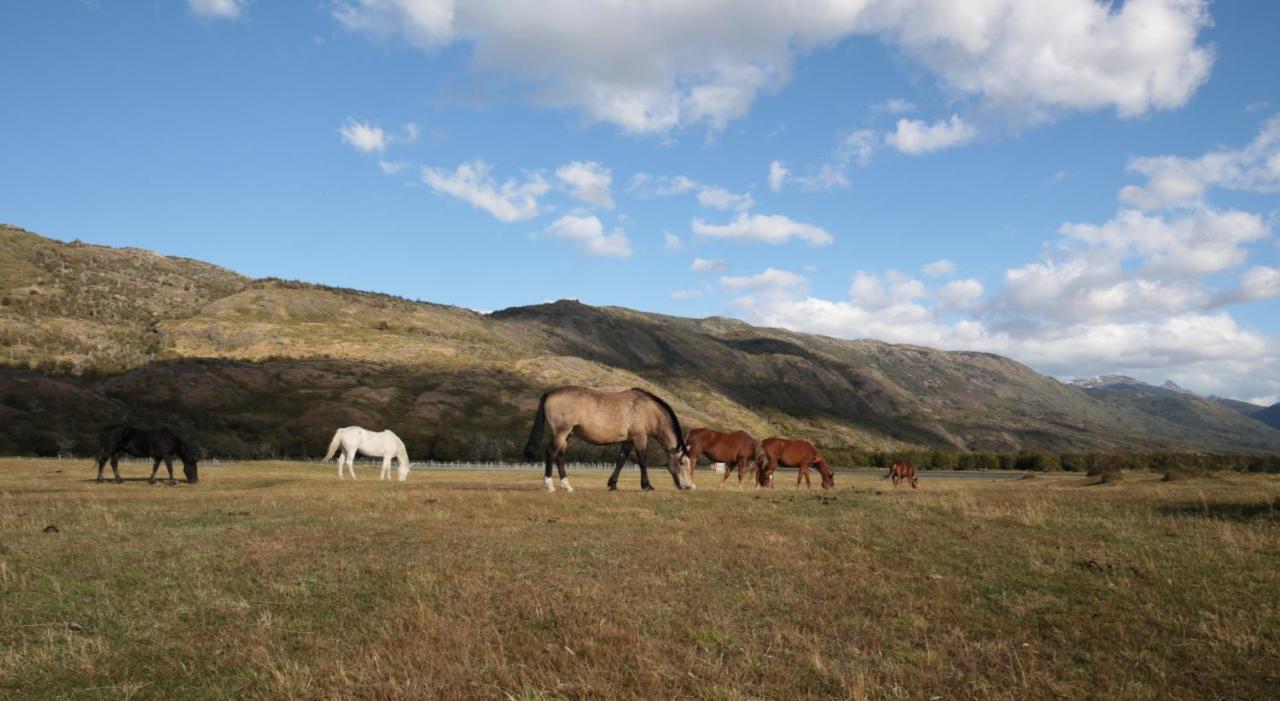Rio Serrano Hotel + Spa Torres del Paine National Park Екстер'єр фото