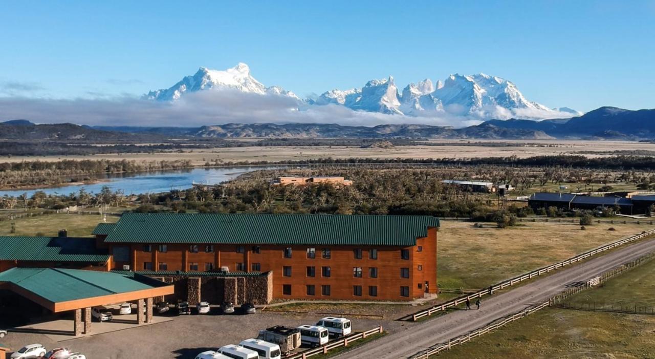 Rio Serrano Hotel + Spa Torres del Paine National Park Екстер'єр фото